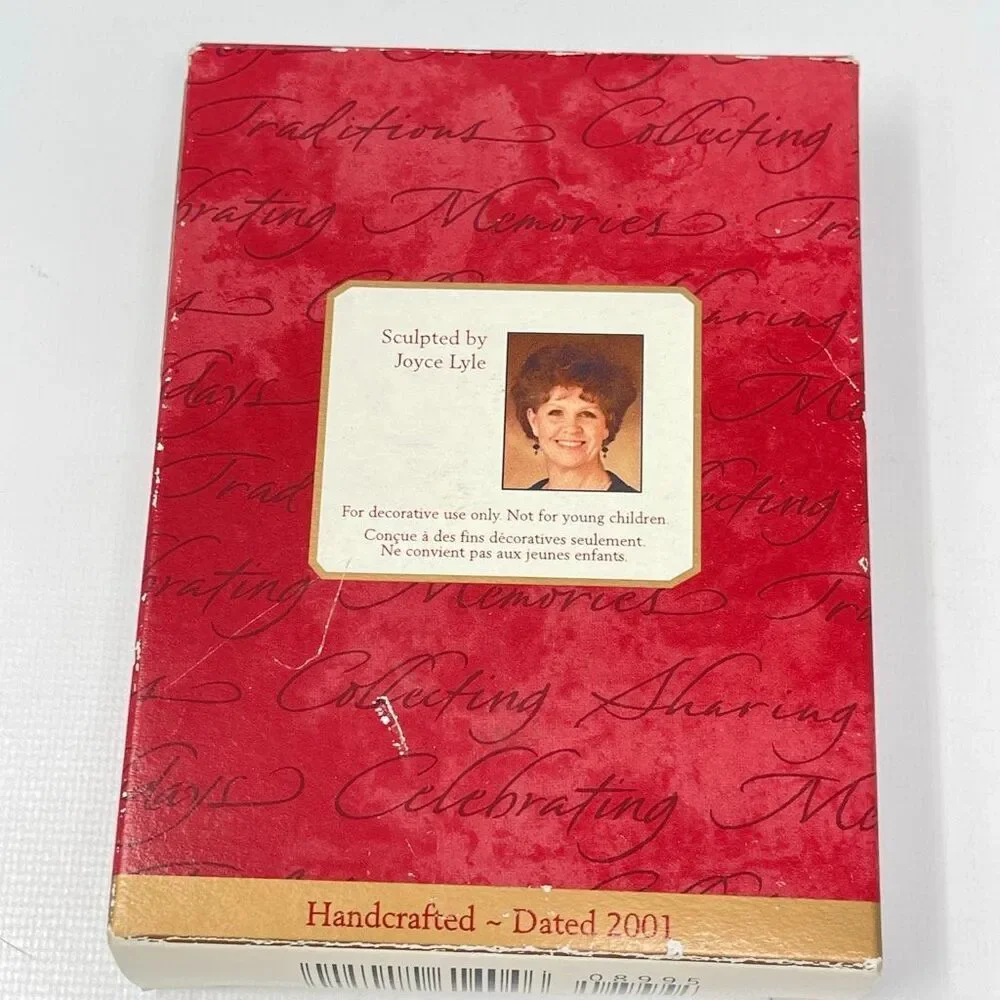 Hallmark Our Family Photo Holder Tree Ornament 2001 Christmas Keepsake
